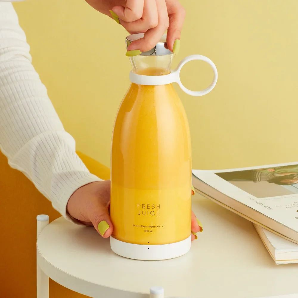 Portable Electric Juicer Blender – USB Rechargeable Mini Smoothie & Juice Maker for Fruits and Milkshakes